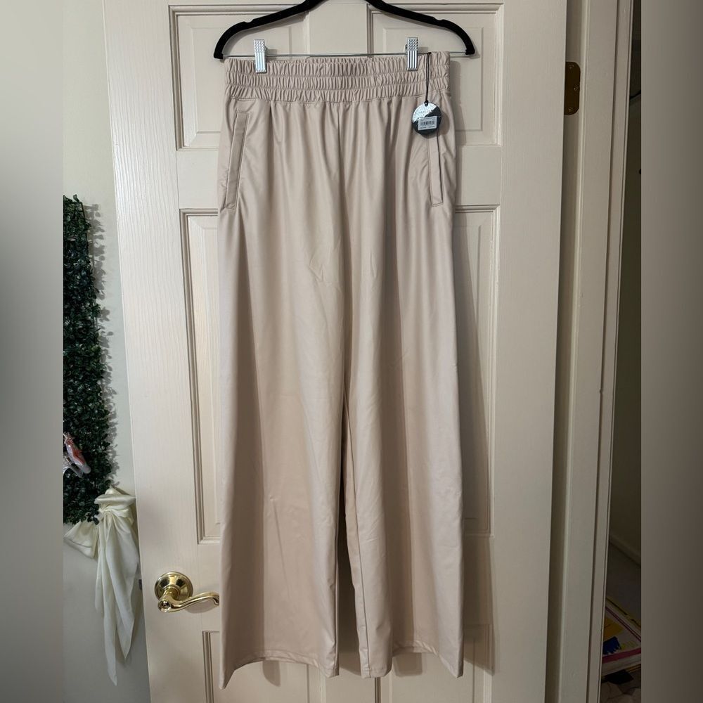 Aerie Women's Real Luxe Wide Pant Trousers M NWT
